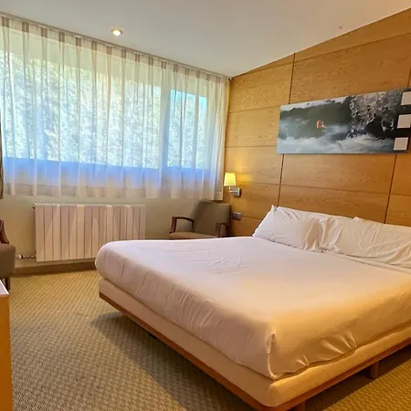 & La Collada فندق 4*